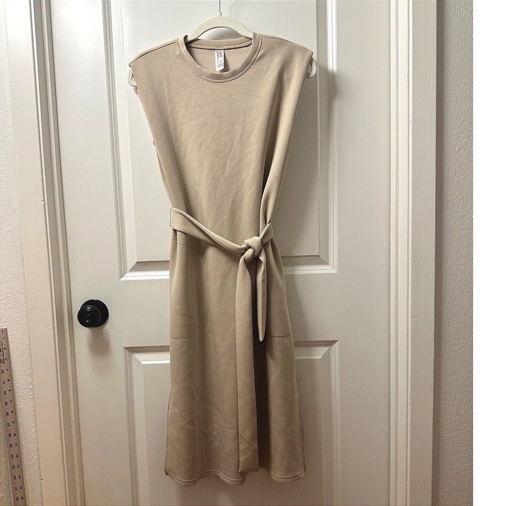 SPANX  Sleeveless Air Essentials Dress Tie-Waist Stretch Mock Neck Soft Size M